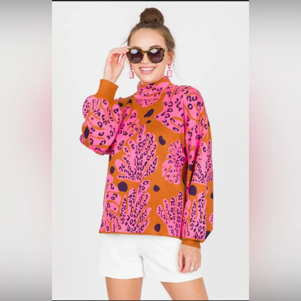 Fate Curve Coral Palm Sweater - Picture 5 of 8